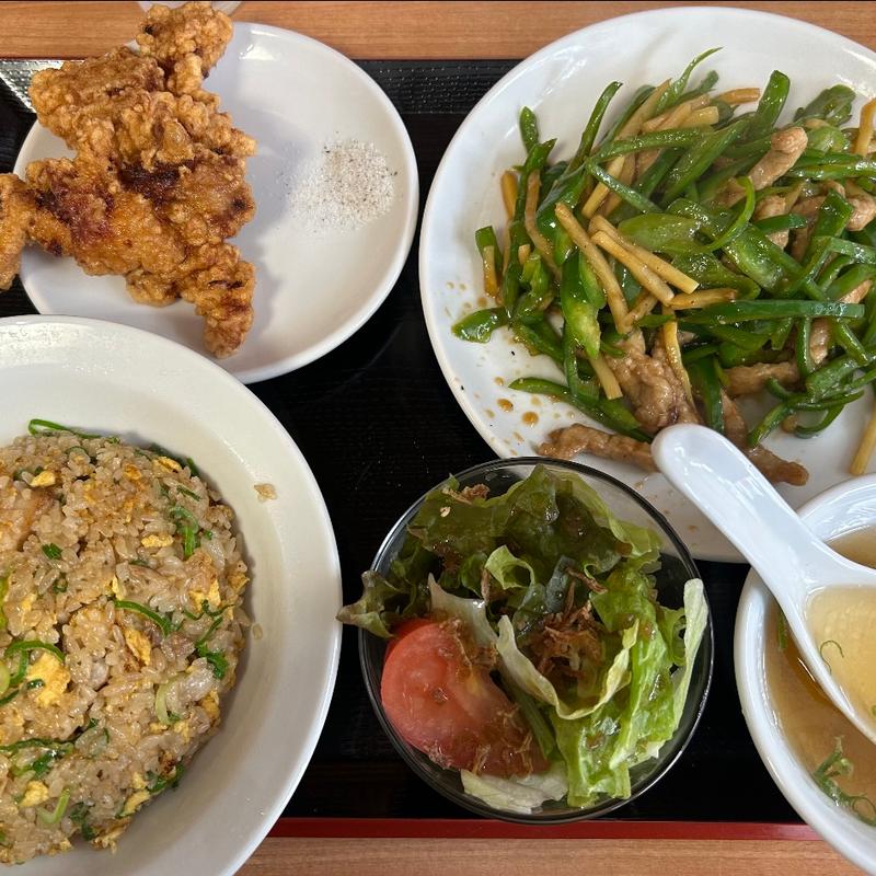 青椒肉絲セット(中華料理 豚珍寛)