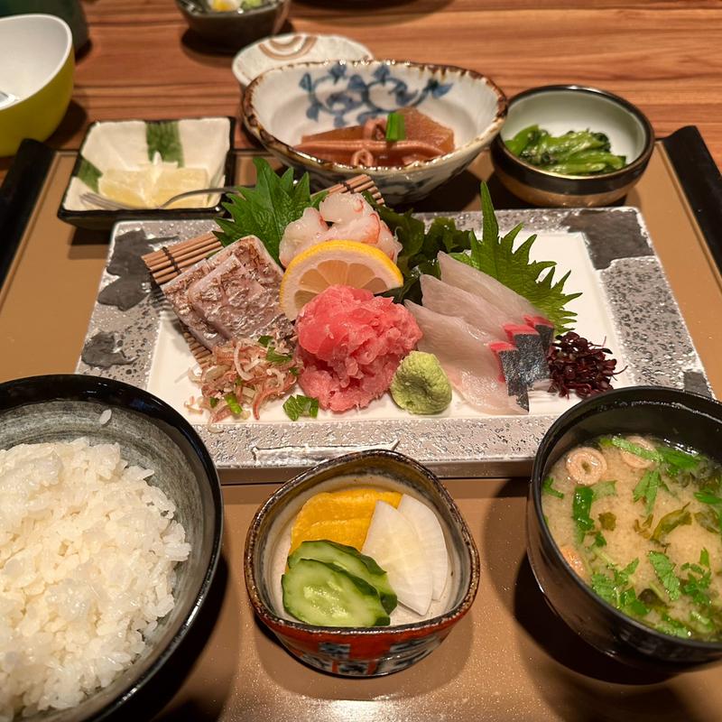 おまかせ刺身御膳(サカナキュイジーヌ・リョウ （SAKANA CUISINE RYO）)