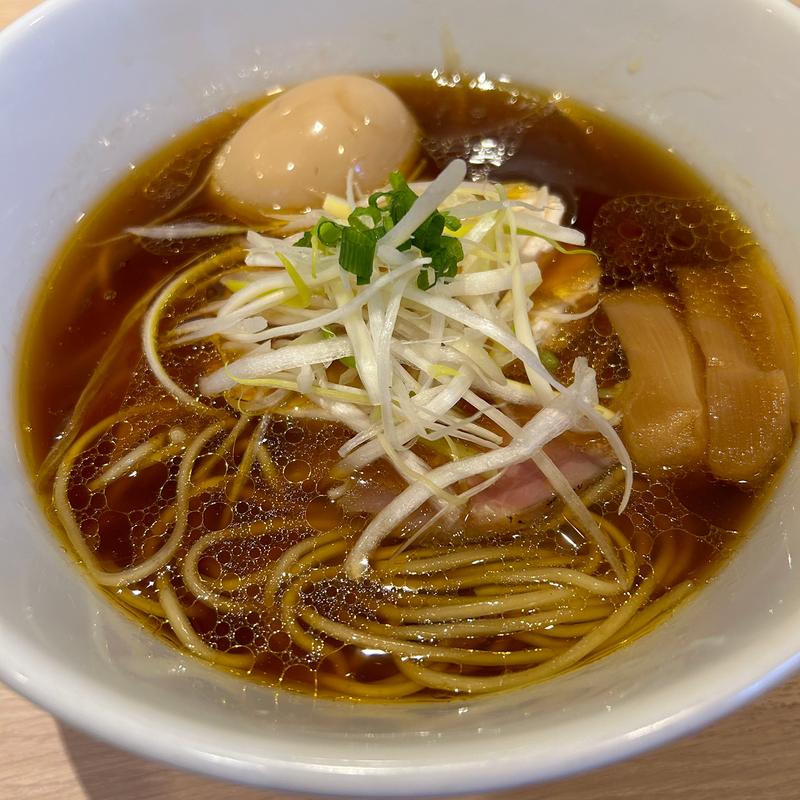 芳醇香味そば（醤油）(麺屋 一燈 （いっとう）)