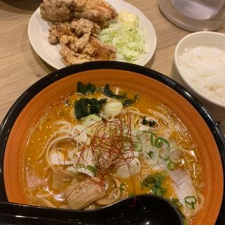 辛味噌ラーメン　ザンギ2個(麺や 虎鉄 八軒店)