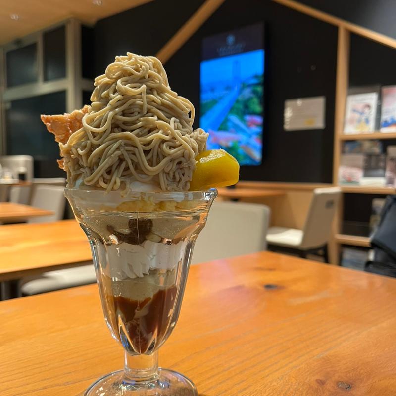 笠間和栗のモンブランパフェ(IBARAKI　sense イバラキセンス　BARA cafe)