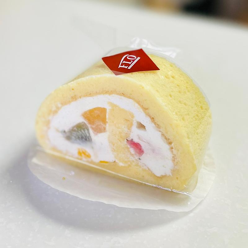 フルーツロールケーキ(FLOプレステージュ エキアプレミエ和光店)