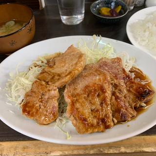 ロース味噌焼肉定食(まんぷく)