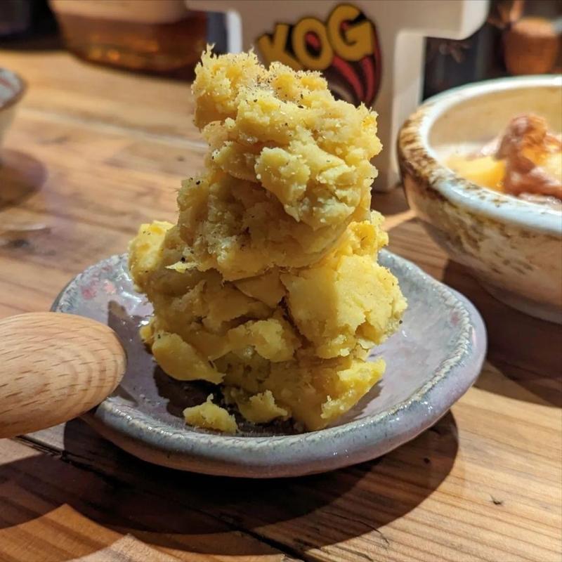 安納芋とクリームチーズポテサラ(ニエフ)