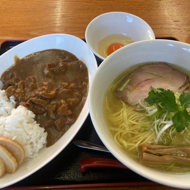 淡麗豚そば塩　特製もつカレーライス(栃木中華そば 神志)