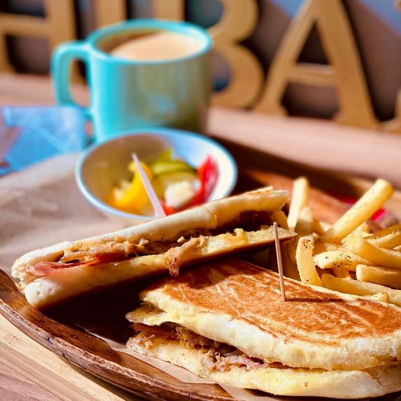 キューバサンドセット(HIBANA cafe＆bar)