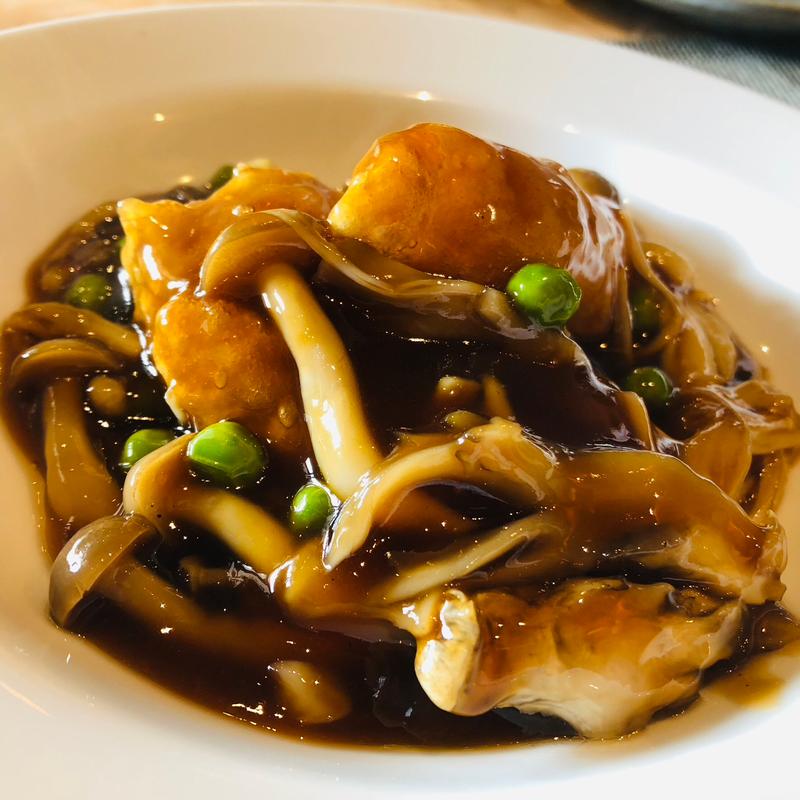白身魚のきのこ甘酢あんかけ(中国料理 杏仁香 （チュウゴクリョウリ アンニンシャン）)