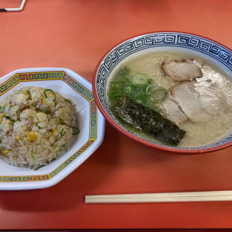 半チャンセット(元祖長浜ラーメン金豚 土山店)