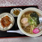 ミニ豚丼・ラーメン(正油)セット