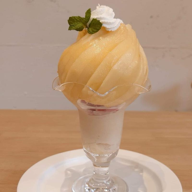 新潟県産ルクチェ洋梨パフェ(果実店 Fruitier(フルティエ))