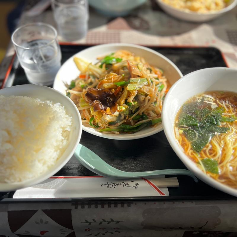 野菜炒め+半ラーメン(四龍 )