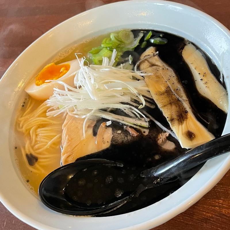 黒白湯　大盛り(麺好長沼屋)