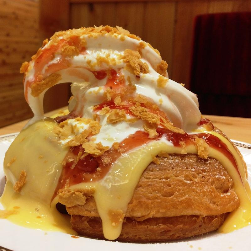 シロノワール いちごのミルフィーユ ミニサイズ(コメダ珈琲店 仙台マーブルロード店)