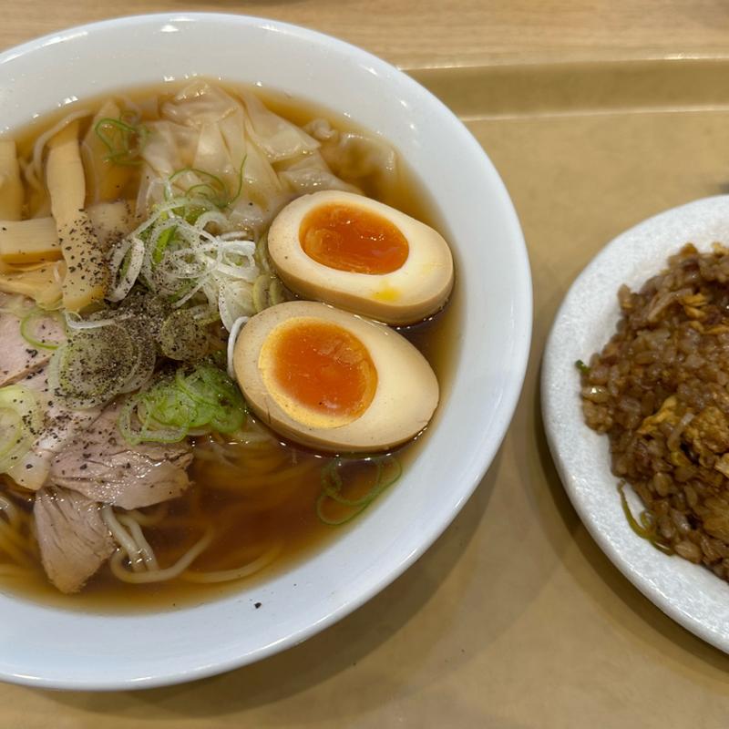 煮たまごいり醤油ワンタン麺　ミニ焼きめしセット(ワンタンメンの満月 酒田本店)
