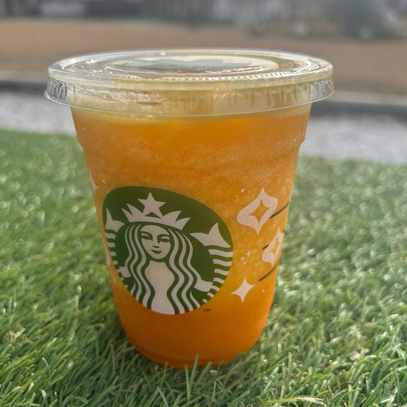 マンゴー パッション ティー フラペチーノ(スターバックスコーヒー 高槻安満遺跡公園店)