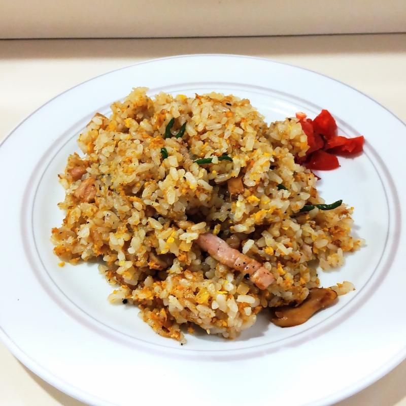 肉玉チャーハン(キッチン 友)
