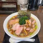 三つ由の醤油らーめん(三つ由)