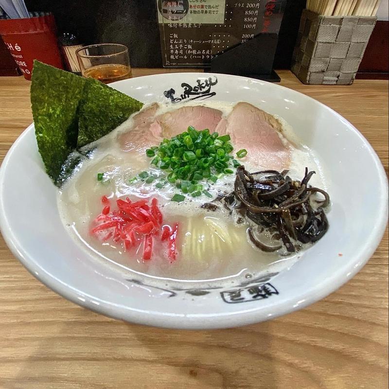 豚骨ラーメン(麺屋 丈六)