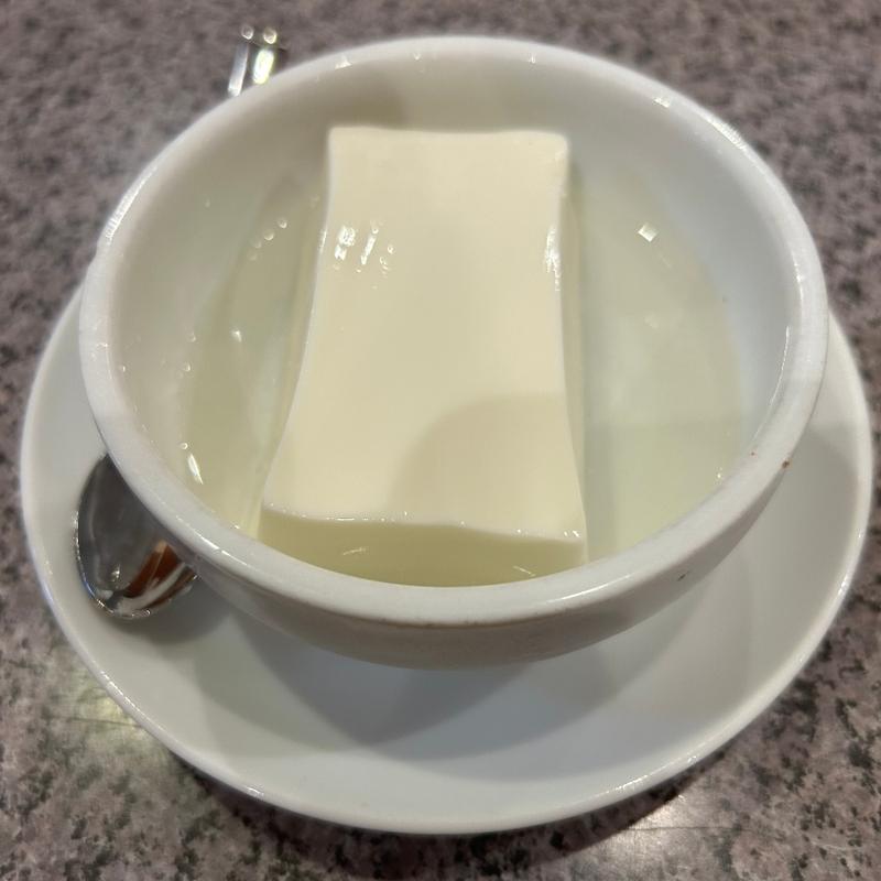 濃厚❗️杏仁豆腐(焼肉 西の屋)