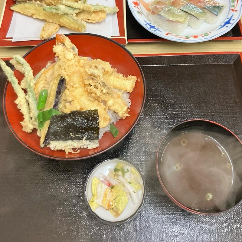 天丼(天ぷら食堂 魚徳)