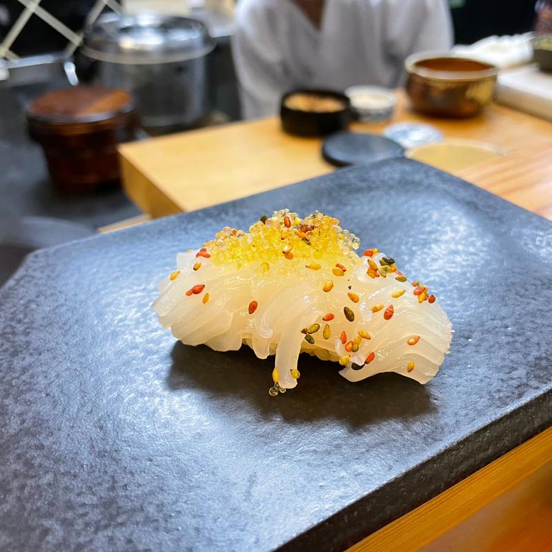 イカの握り(美な味 鮨 しんたろう)