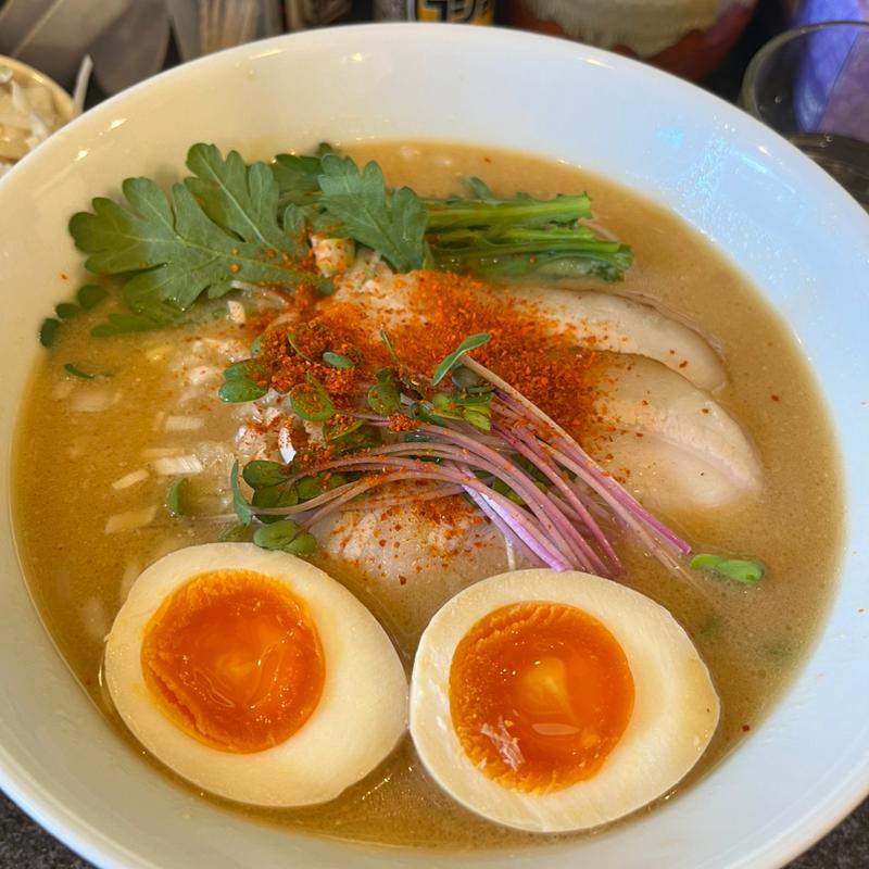 味噌鶏白湯ラーメン(らーめん 阿久和堂)