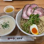 出張所のつけ麺ダイブM