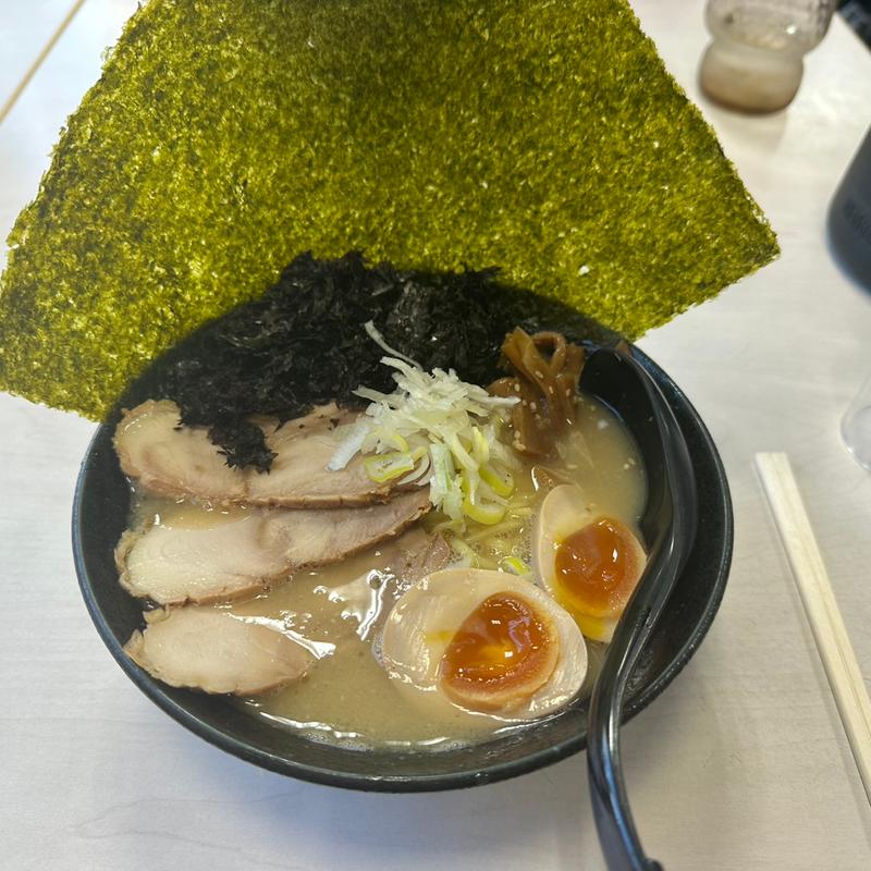 特製ラーメン(頑固麺飯魂 気むずかし家)