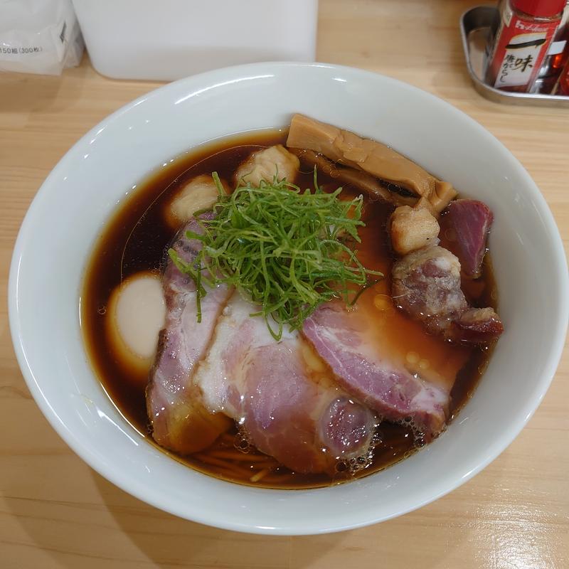 特製醤油ラーメン(NAGASHARI)