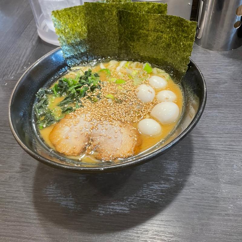 醤油豚骨ラーメン(松壱家　茅ヶ崎店)