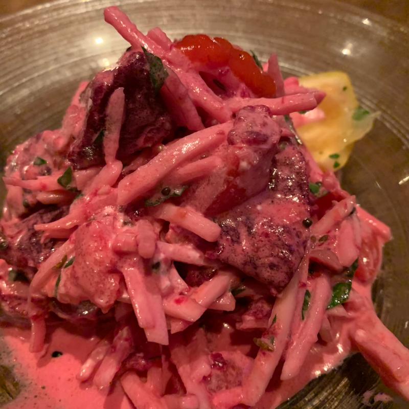 カブとビーツのサワークリームサラダ(マル・デ・クリスチアノ Mar de Cristiano)