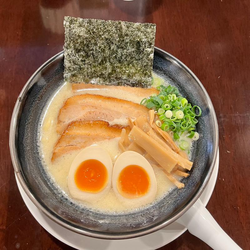 濃厚鶏だしラーメン（醤油）(らーめんなが田)