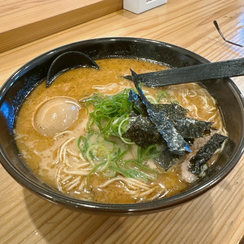 魚介とんこつ味玉ラーメン(あすの澪 奈良 葛城店)