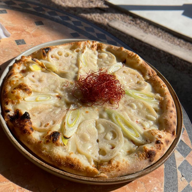 蓮根ともろみ味噌ピザ(MUKASHIN plus)