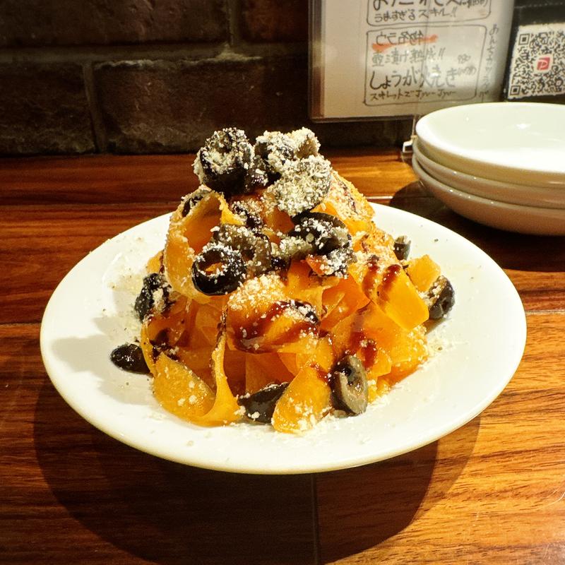 人参とオリーブのマリネ(いが嵐倉庫 )