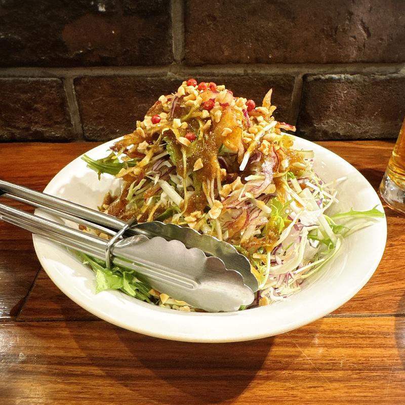 自家製ドレッシンググリーンサラダ(いが嵐倉庫 )