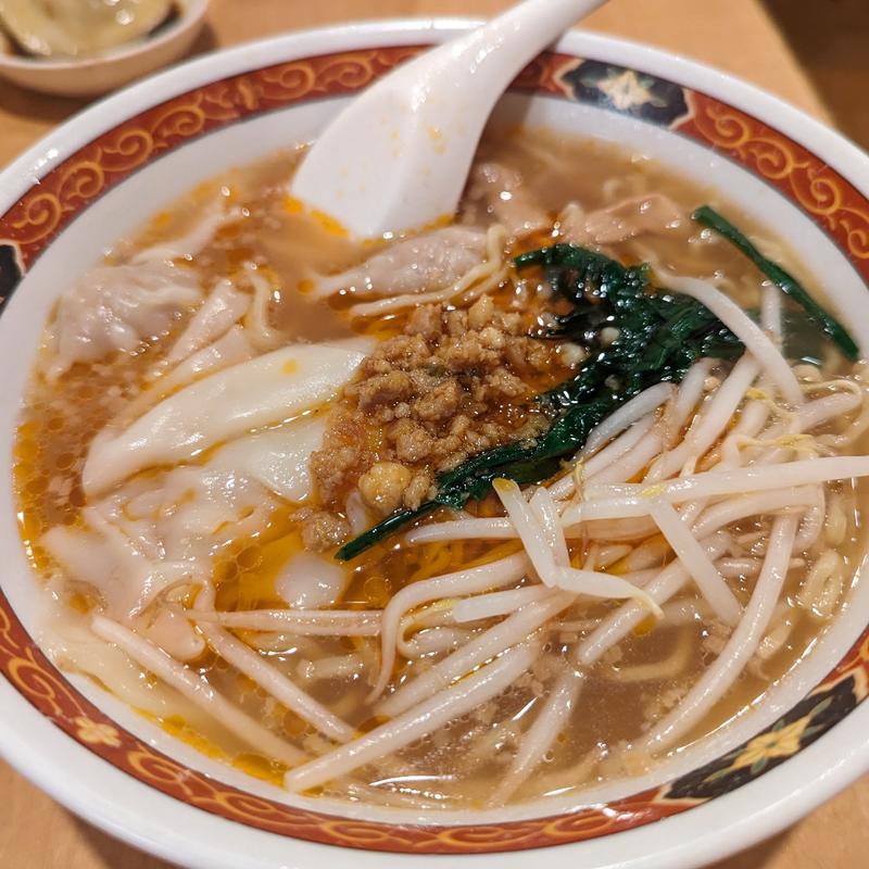 台湾ワンタンメン(でっかい餃子 曾さんの店)