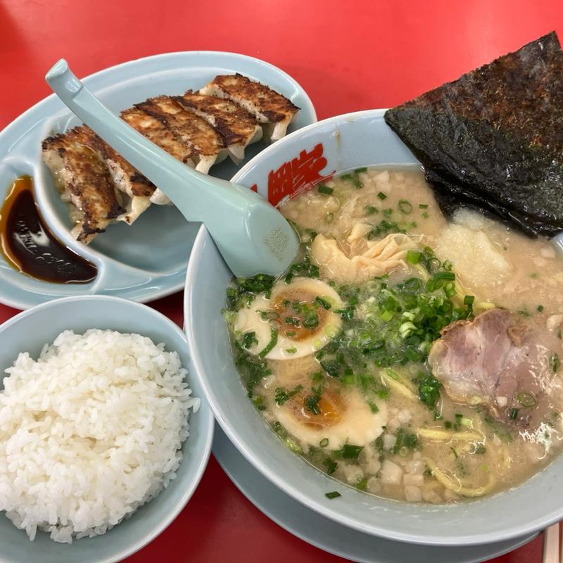 プレミアム塩とんこつ+半ライス(山岡家 日立東金沢店 )