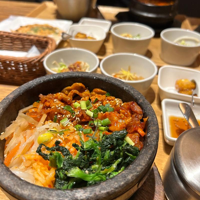 ランチセット ハーフ&ハーフ(韓美膳 μPLAT金山店)