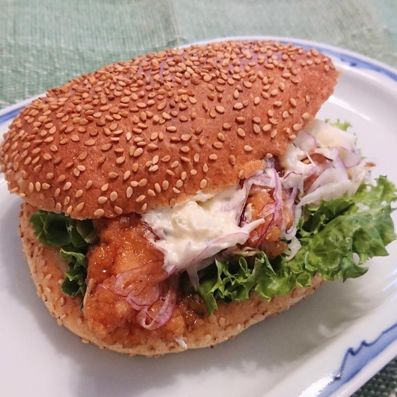 チキン竜田サンド(パンメゾンもあ小麦館)