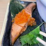 鶏白湯味噌ラーメン 鮭イクラ付き半ライス(麺や 雨龍)