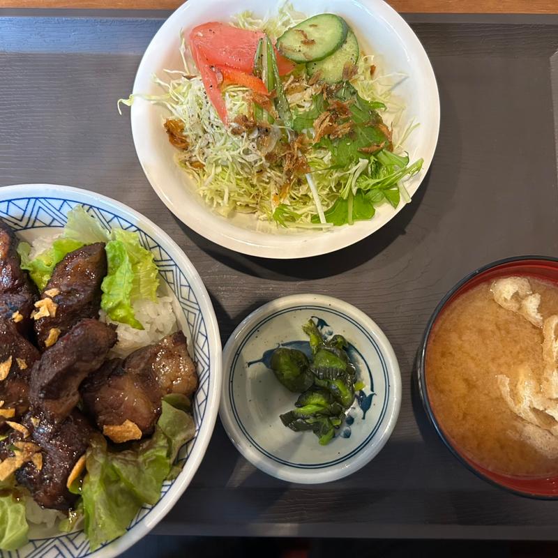 サイコロステーキ丼(ぼんてん漁港 北仙台駅前店 )