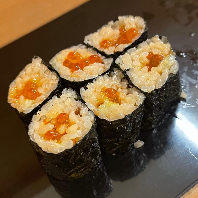 いくら細巻き(鮨屋とんぼ 新栄本店)
