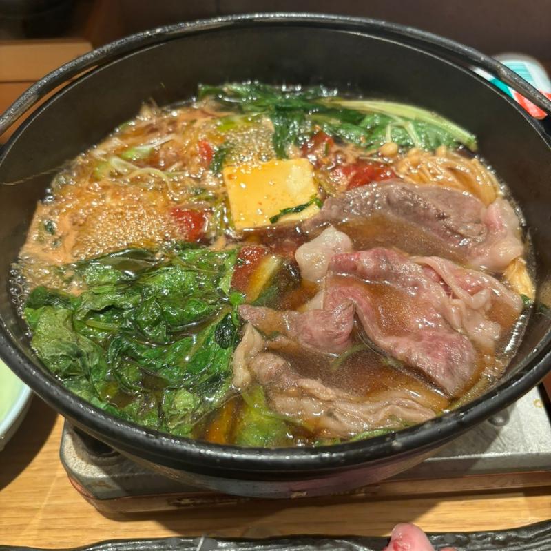 トマト牛すき鍋(魚菜由良　雑魚亭)