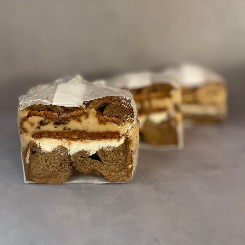 カフェオレクリームサンド(コナ モーレ （con amore）)