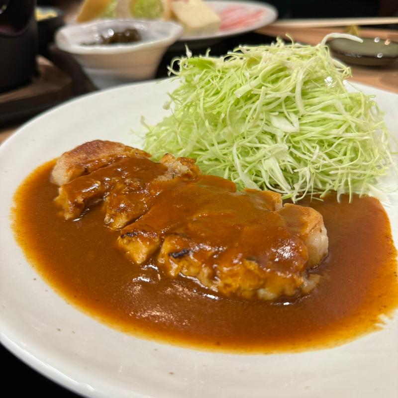 あぐーぶたのトンテキ(島ぎょうざ心心マルエイガレリア店)