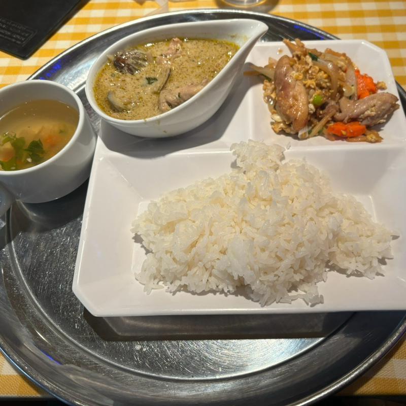 日替わりランチ(ティーヌン 銀座ファイブ店)