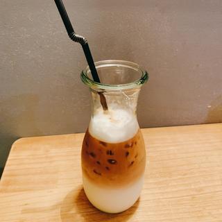アイスカフェラテ(松濤カフェ)