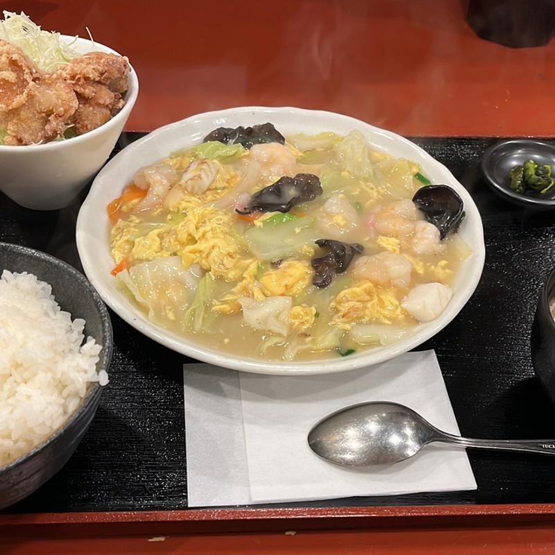海老と卵のあんかけ定食(唐揚げ小2個付)(中華食堂 よしだ屋 新大前店)