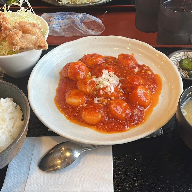 エビチリ定食(唐揚げ2個付)(中華食堂 よしだ屋 新大前店)